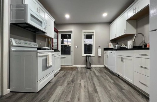 Anchorville House | Lake Front completely updated 3 bedroom 2 bath house