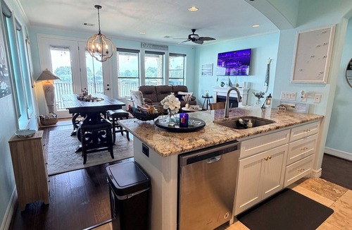 Onalaska Condo | Lake Front Condo, 3-bedrooms, 2-full bathrooms. Lake Livingston