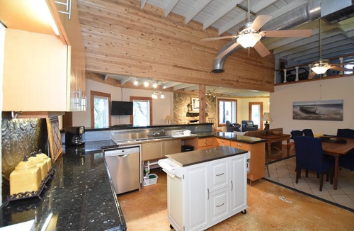 Whitney House | LAKE FRONT HOME! Direct access to the water.