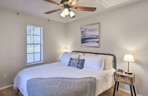 Brownwood House | Lake Front property with hot tub
