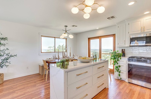 Medicine Park House | Lake Lawtonka View: Mountaintop Medicine Park Home