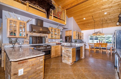 Lincoln County House | Lake Roosevelt - Boating Fishing