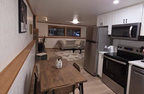 Picnic Point-North Lynnwood House | Lake Serene Guest House, Lynnwood