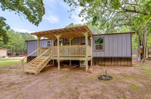 Wills Point House | Lake Tawakoni Basecamp: Covered Patio + Fire Pit!