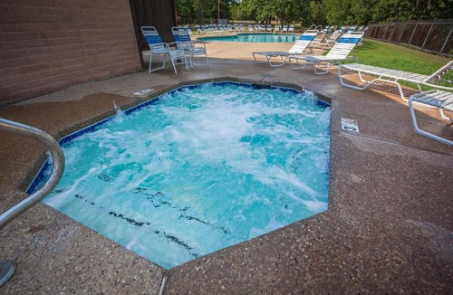 Gordonville Resort | Lake Texoma Camping Resort Cabin 6