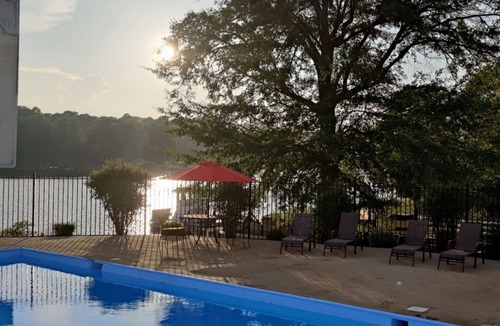 Killen Hotel | Lake View Inn & Suites