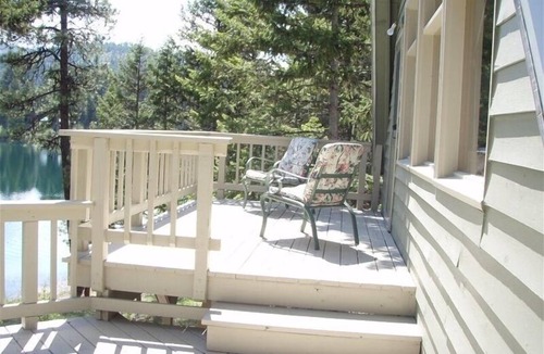 Libby Cabin | Lakefront Cabin Getaway