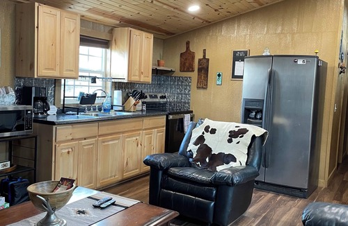 Crowder Cabin | Lakefront cabin in Crowder