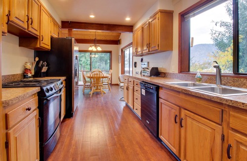 Manson House | Lakefront Cabin with Breathtaking Views, Free WiFi, Fireplace, and Private Dock