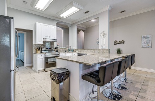 Seven Coves House | Lakefront Family Home w/Private Pool in Willis