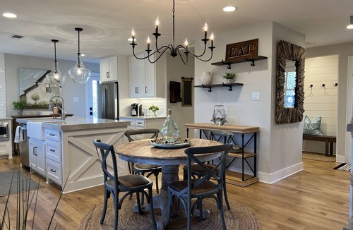 Fort Worth House | Lakefront farmhouse. Private dock. Gated 2+ ac. Eagle Mtn Lake, Fort Worth, TX