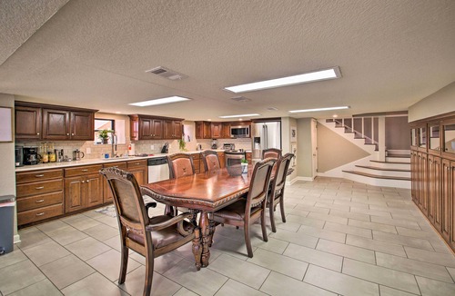 Lake Hamilton Cottage | Lakefront Gem w/Docks on Central Ave