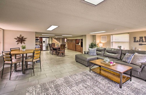 Lake Hamilton Cottage | Lakefront Gem w/Docks on Central Ave