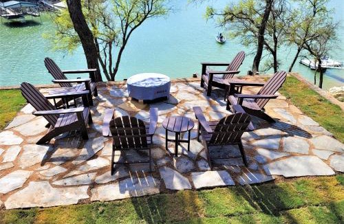 Lake Bridgeport House | Lakefront Home with Hot Tub and Private Dock