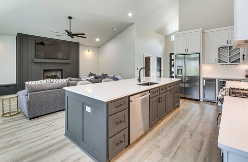 Lake Hamilton House | Lakefront Hot Springs Home w/Private Dock