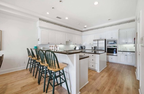 Walden on Lake Conroe House | Lakefront House with Huge Swim Spa