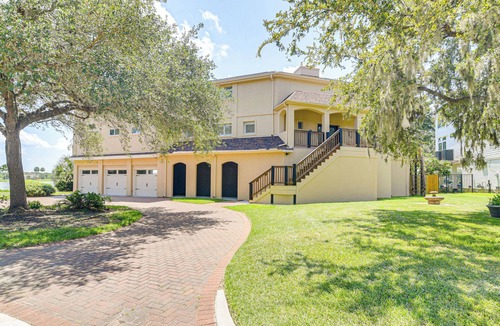 Nassau Bay House | Lakefront Houston House - 1 Mi to Space Center!