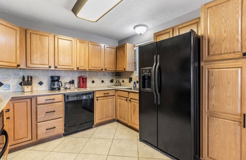 West Livingston House | Lakefront Livingston Retreat w Dock & Fire Pit!