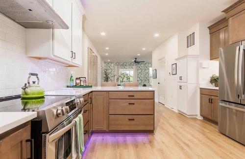 Mid America House | Lakefront Luxury Condos with Pool and Fire Pit