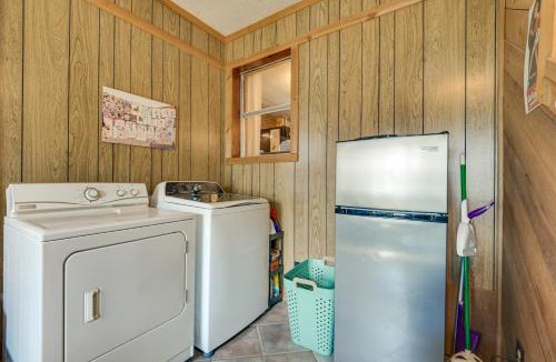 Palo Pinto House | Lakefront Palo Pinto Retreat, Perfect Fishing Spot