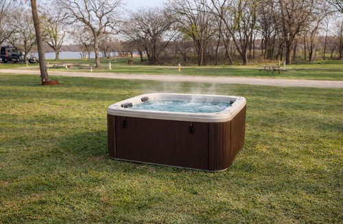 Madill RV Rental | Lakefront RV spot- Peaceful & breathtaking views, ideal for relax and recharge!