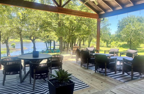 Sulphur House | Lakefront with Hot Tub near Lake of the Arbuckles & Turner Falls