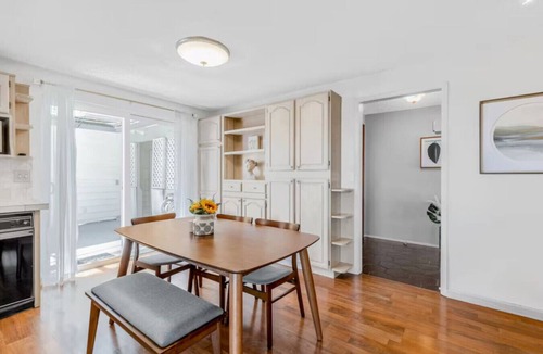 Bryn Mawr-Skyway House | Lakeview 5b3b Retreat | Minutes to Sea-Tac & Mall