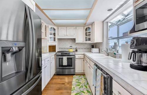 Bryn Mawr-Skyway House | Lakeview 5b3b Retreat | Minutes to Sea-Tac & Mall