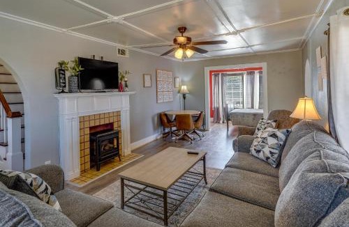 Lamesa House | Lamesa Vacation Rental w/Covered Patio & Fire Pit