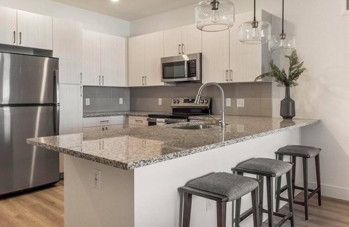 Firestone Apartment | Landing | Amazing 1BD, Clubhouse, Gym