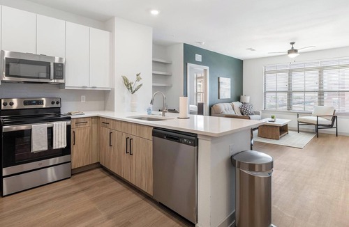 Celina Apartment | Landing | Amazing 2BD, Courtyard, Gym