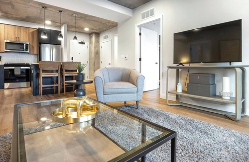 Englewood Apartment | Landing | Amazing 2BD, Gym, Rooftop Lounge