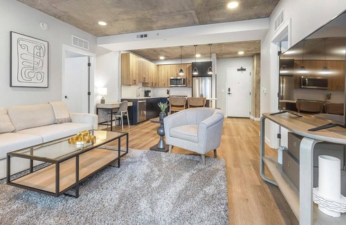 Englewood Apartment | Landing | Amazing 2BD, Gym, Rooftop Lounge