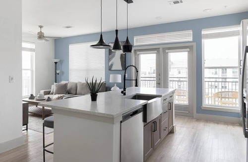 Garland Apartment | Landing | Amazing 2BD, Gym, Clubhouse