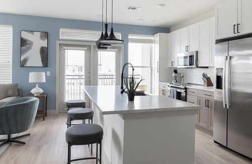 Garland Apartment | Landing | Amazing 2BD, Gym, Clubhouse