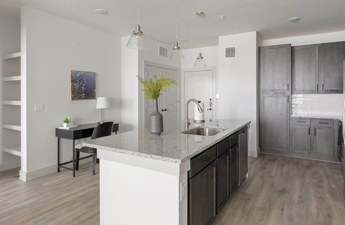 Corinth Apartment | Landing | Amazing 2BD in Corinth