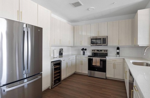 Roanoke Apartment | Landing | Amazing 2BD in Downtown Roanoke