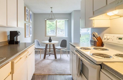 Northgate Apartment | Landing at Galleria - 1 Bedroom in Northwest Seattle