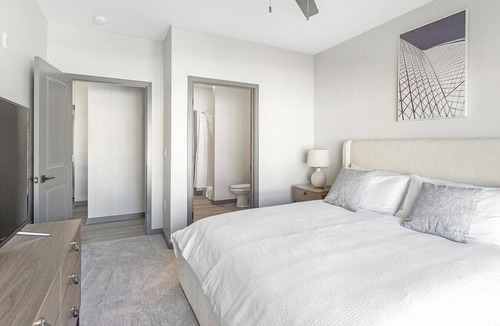 Valley Apartment | Landing at The Harbor at Valley Shores - 2 Bedrooms in Downtown Valley