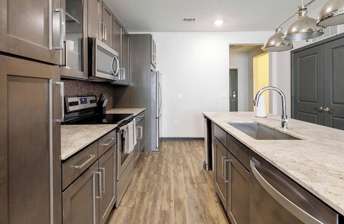 Fort Worth Cultural District Apartment | Landing | Beautiful 1BD, Game Room, Gym