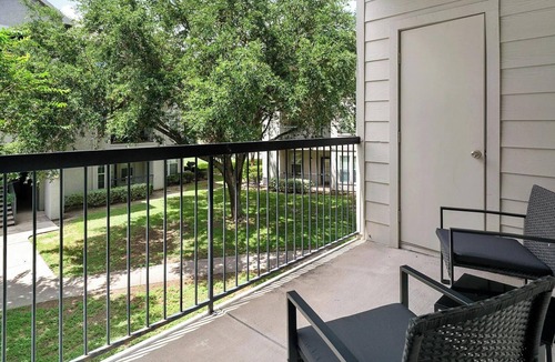 FM 1960 Apartment | Landing | Beautiful 1BD in Copperfield