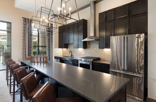 Klein Apartment | Landing | Beautiful 2BD, Clubhouse, Gym