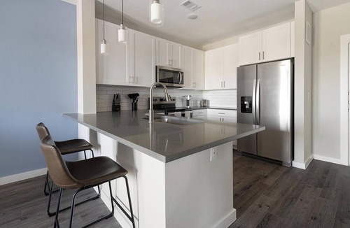 Salado Apartment | Landing | Chic 1BD, Clubhouse, Gym