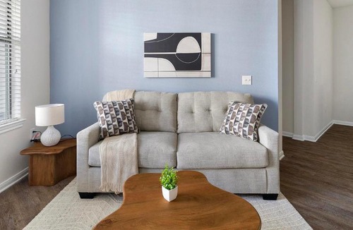 Northeast Houston Apartment | Landing Chic 1BD Game Room Gym