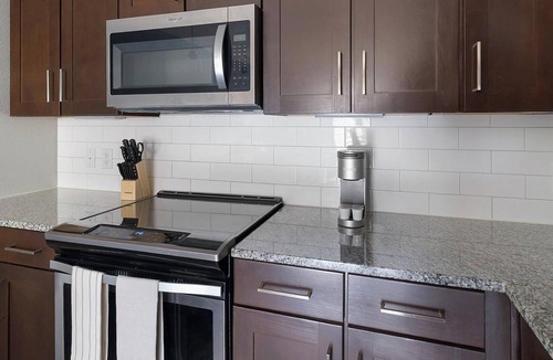 New Caney Apartment | Landing | Chic 1BD, Gym