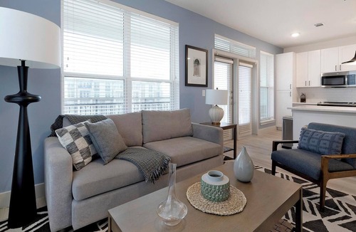 Garland Apartment | Landing | Chic 2BD, Gym, Clubhouse