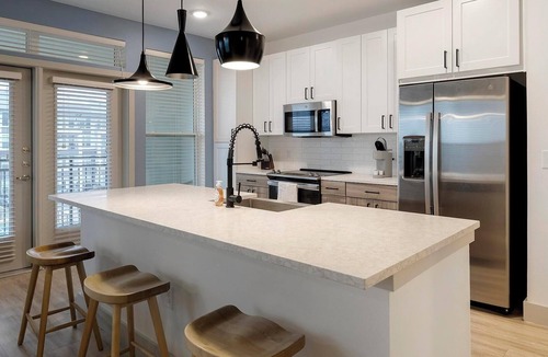 Garland Apartment | Landing | Chic 2BD, Gym, Clubhouse
