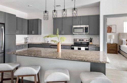 Terrell Apartment | Landing | Chic 2BD, Gym