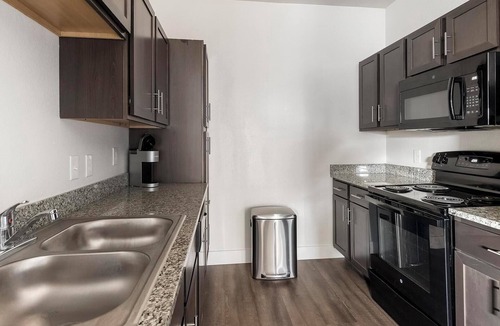 San Antonio Apartment | Landing | Chic Studio, Pool, Clubhouse