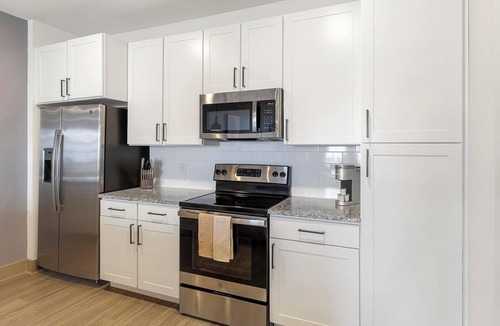 Weston Apartment | Landing | Incredible 1BD, Gym, Game Room